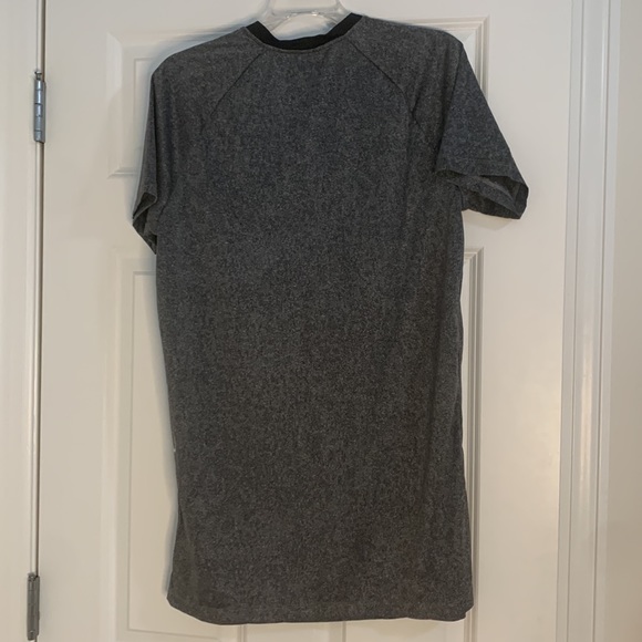 Spyder Active Grey Black Lightweight Short Sleeve T-Shirt - Picture 6 of 6